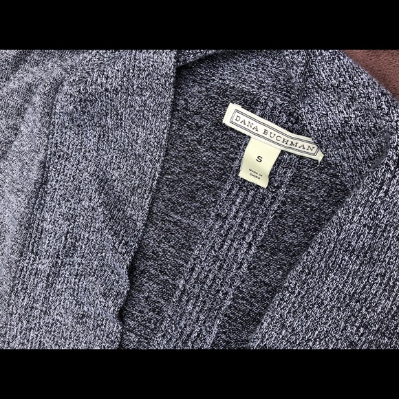 Sweaters - Picture 3 of 4